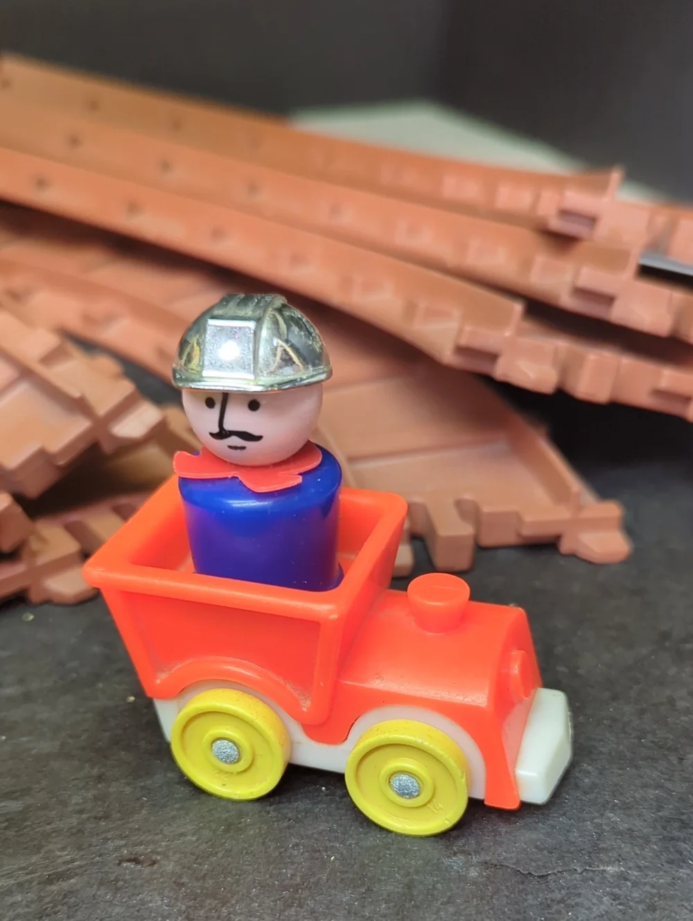 Fisher Price‎ Little People Lift & Load Railroad #943